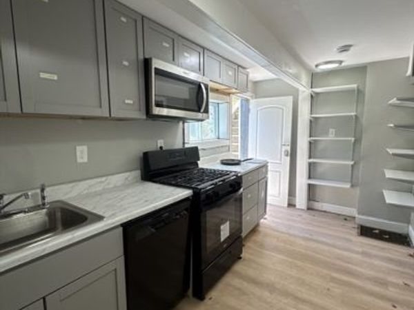 21 Washington Ave, Unit 1, Natick, MA 01760
