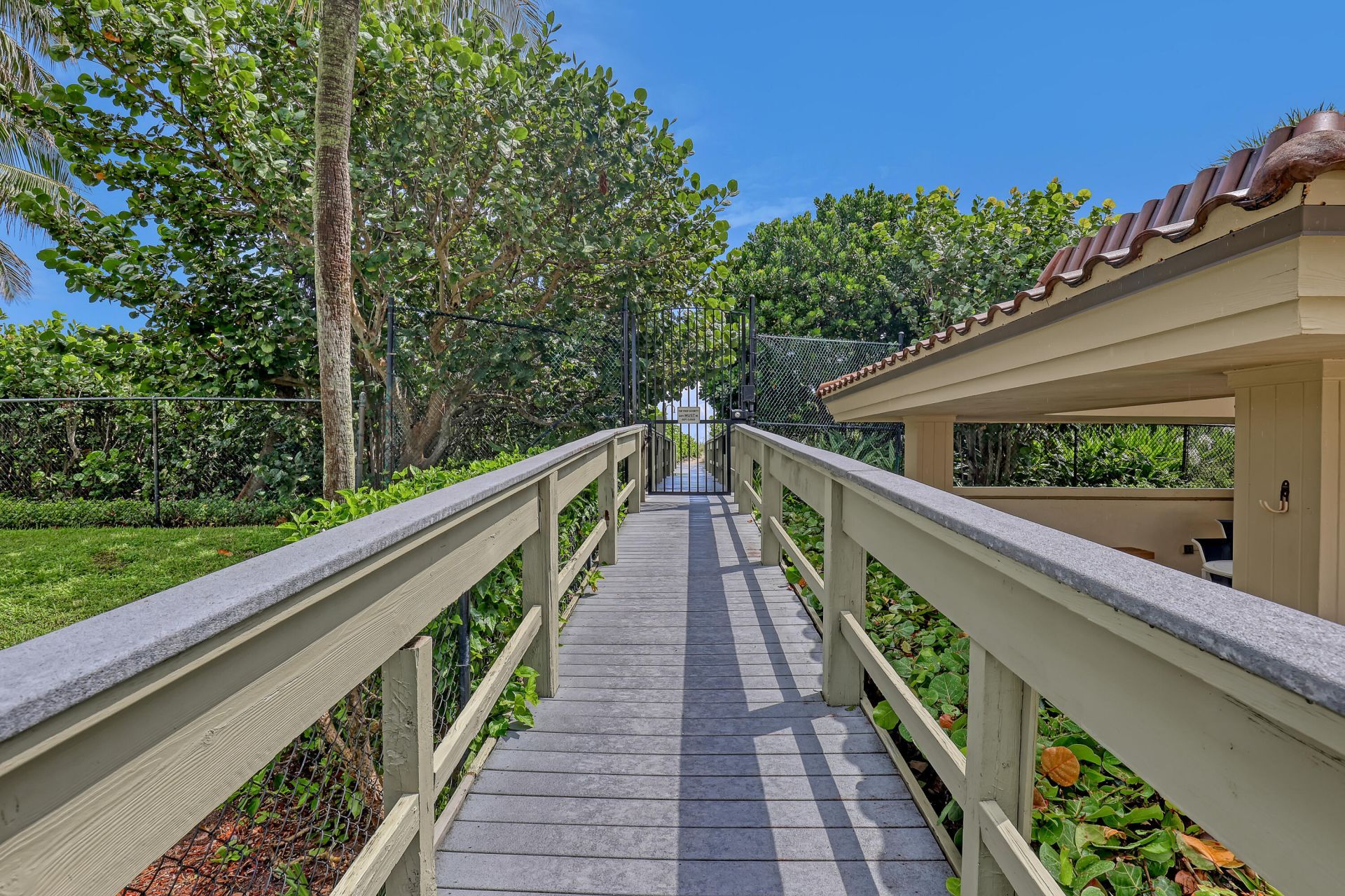 3400 N Ocean Drive, Unit 101, Singer Island, FL 33404 Photo