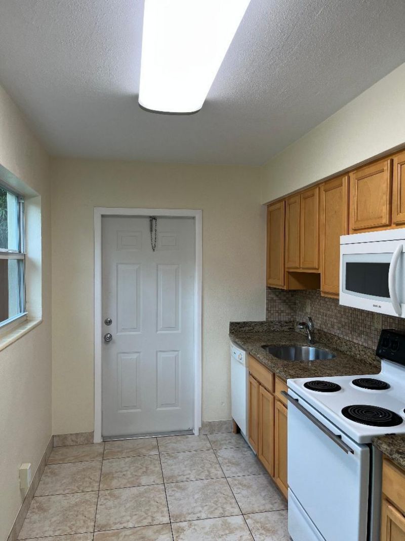 231 NE 24th Street, Unit 1, Pompano Beach, FL 33064 Photo