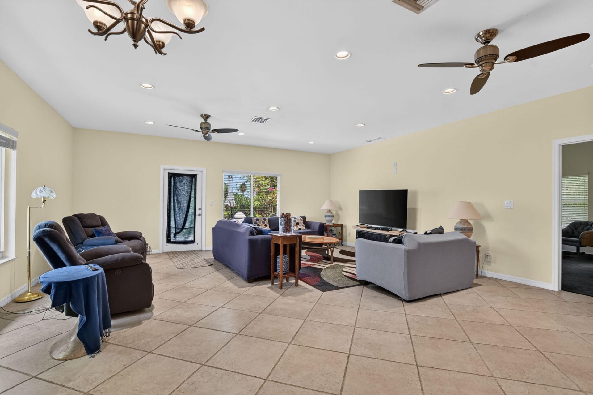 459 NE 1st Avenue, Deerfield Beach, FL 33441 Photo