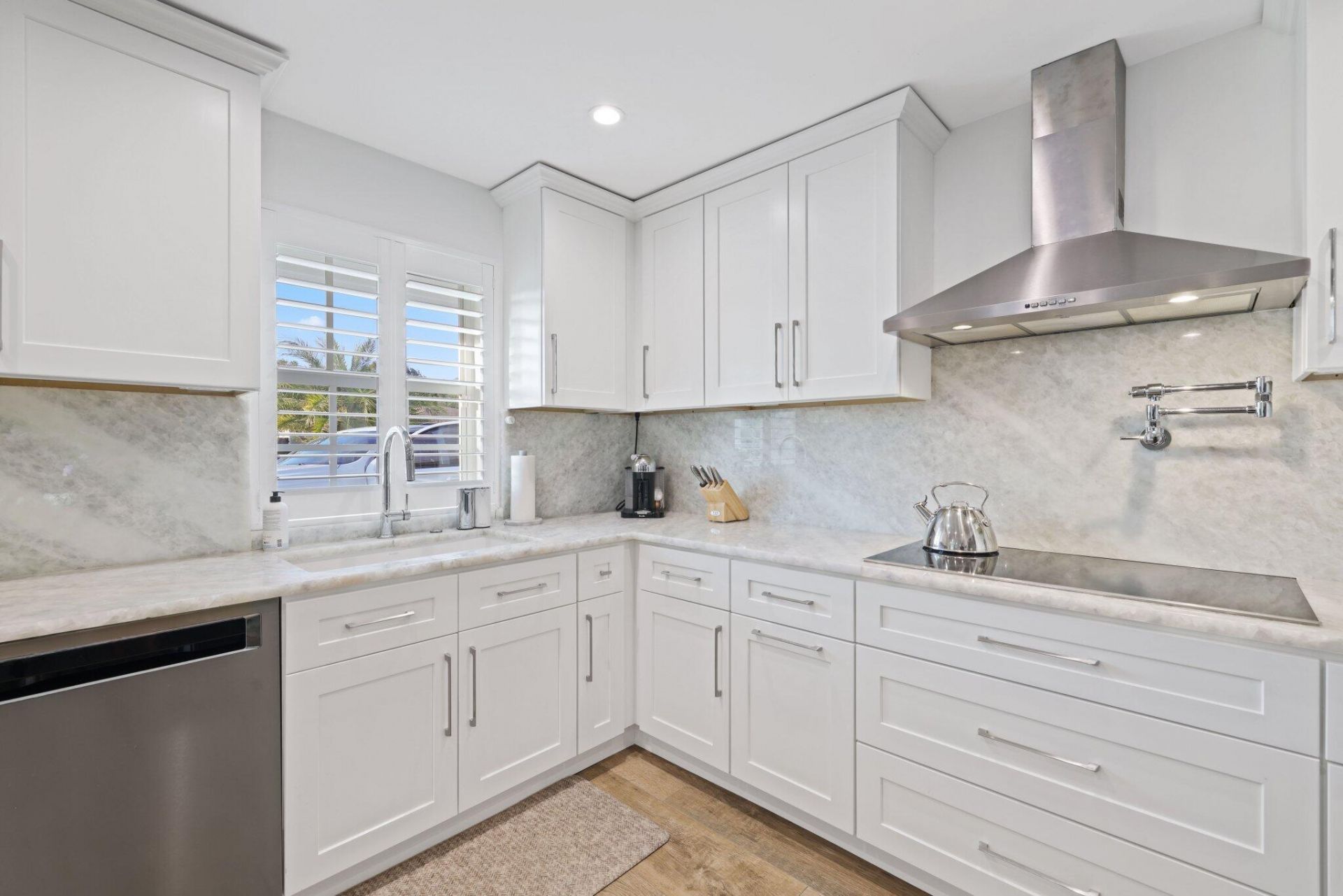 418 Oyster Road, North Palm Beach, FL 33408 Photo