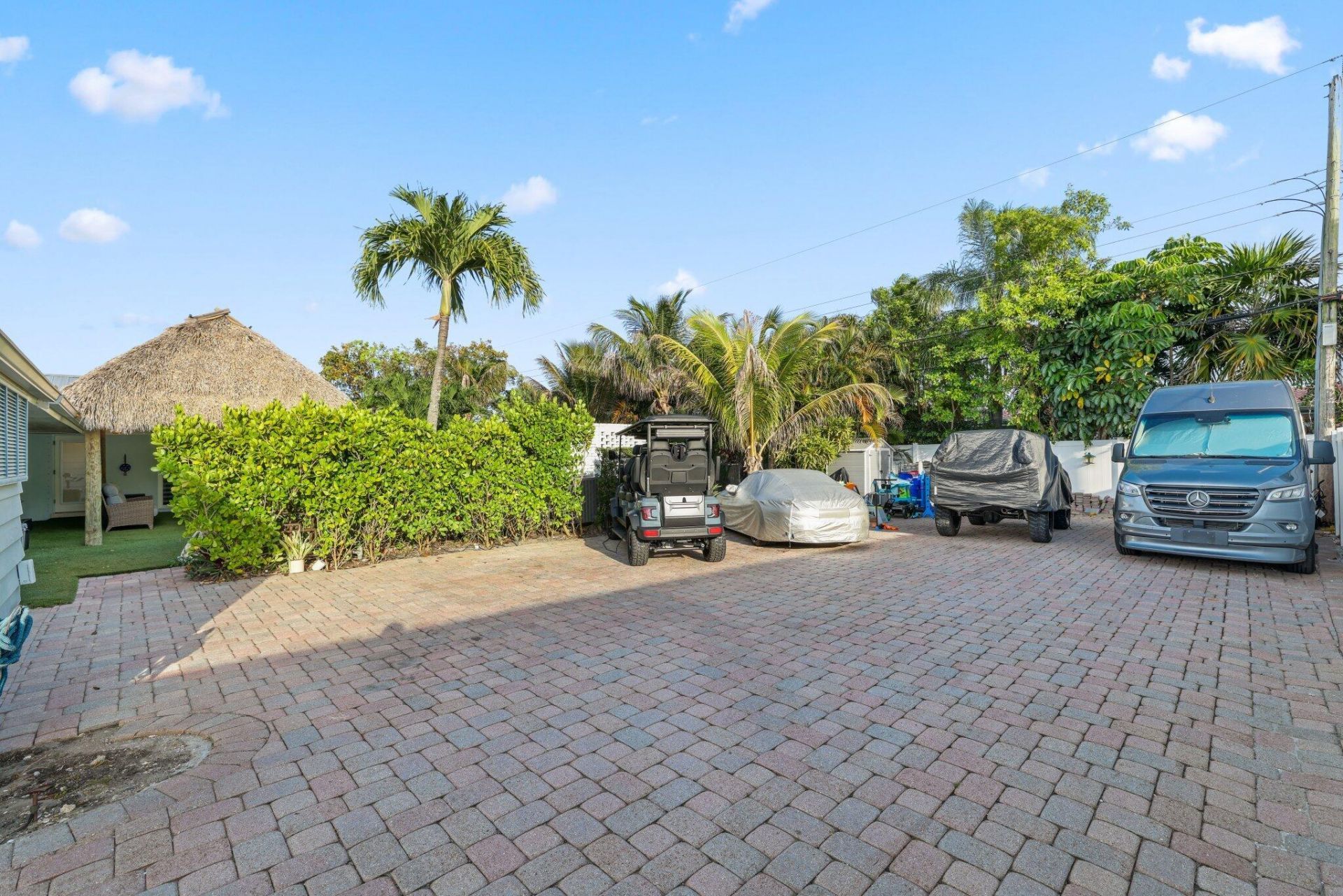 418 Oyster Road, North Palm Beach, FL 33408 Photo