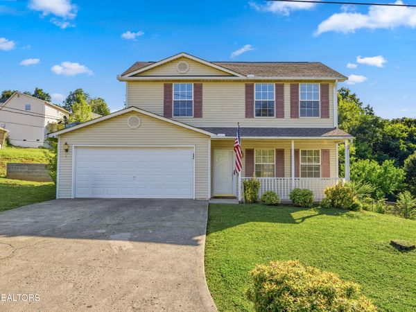 5950 Warrenpark Ln, Knoxville, TN 37912