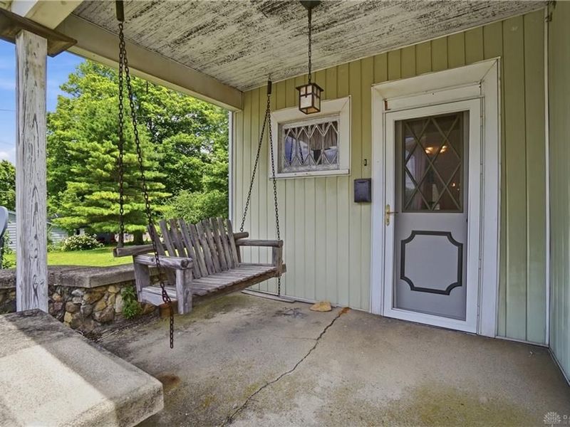 18 N Champaign Street, Catawba, OH 43010 Photo 5