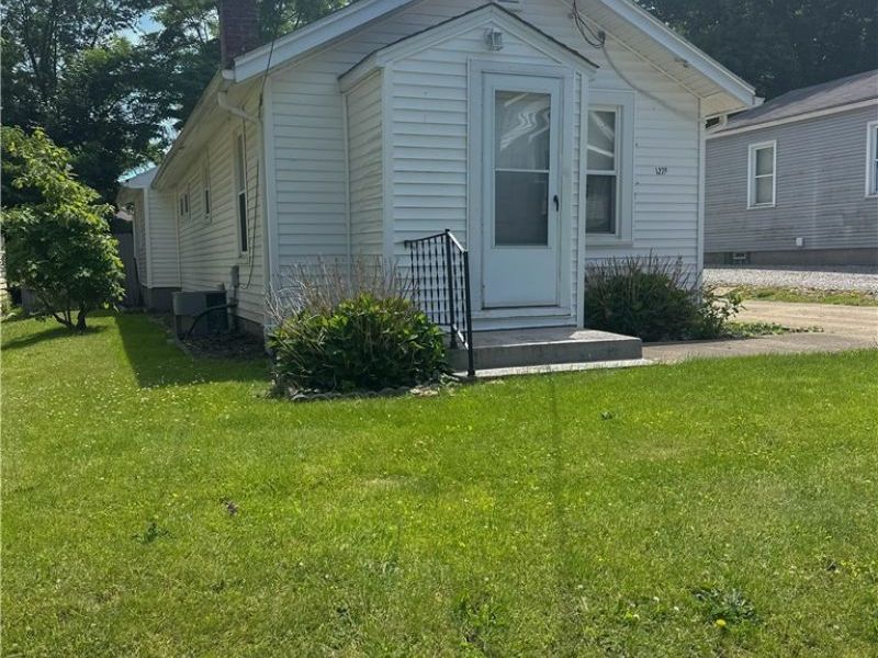 1275 Sawyer Avenue , Akron, OH 44310 Photo 2