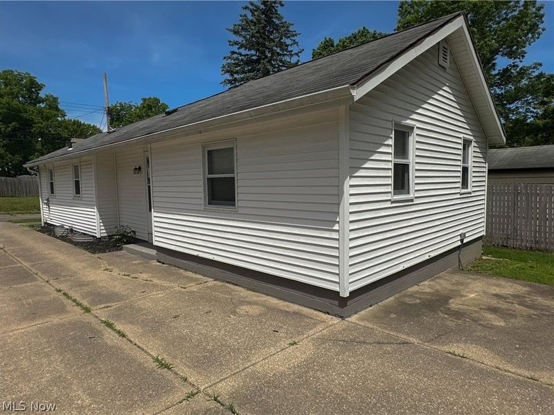 1275 Sawyer Avenue , Akron, OH 44310 Photo 6