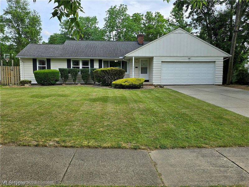 4932 Glenlyn Road, Lyndhurst, OH 44124 Photo 1