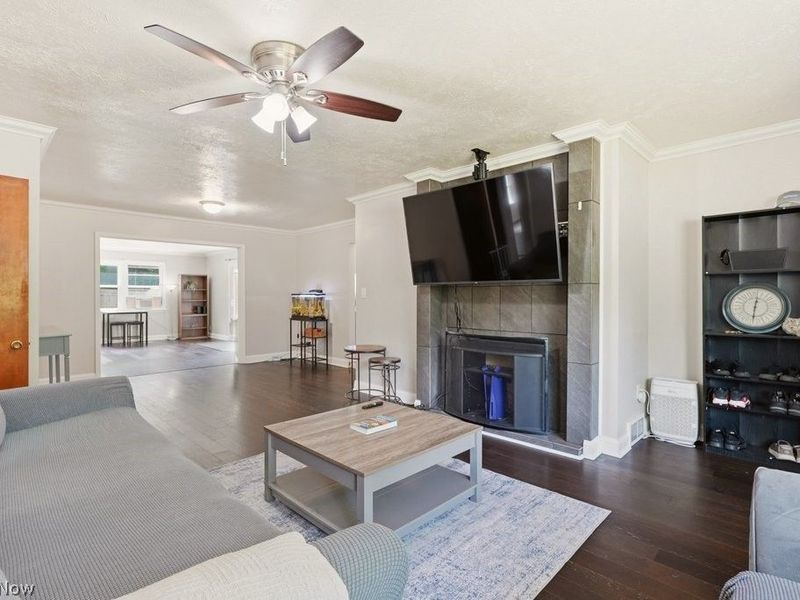 4932 Glenlyn Road, Lyndhurst, OH 44124 Photo 4