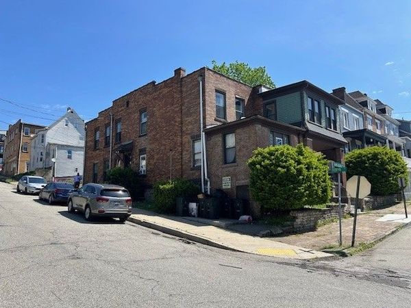 2201 Hawthorne Avenue , Pittsburgh, PA 15218