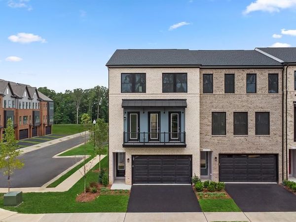 2 PICASSO SQUARE, Unit TYCE 24-F2, ASHBURN, VA 20148