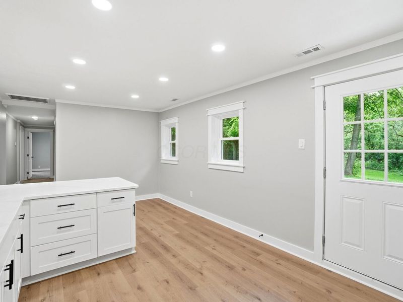 311 N Park Drive , Baltimore, OH 43105 Photo 11
