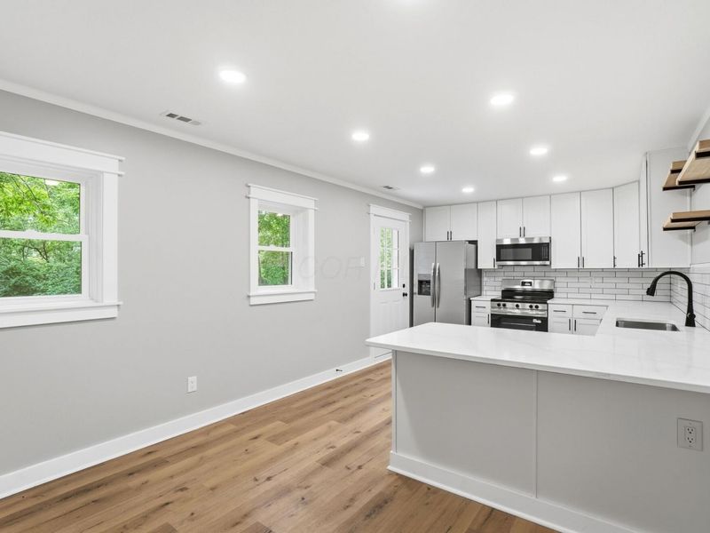 311 N Park Drive , Baltimore, OH 43105 Photo 12
