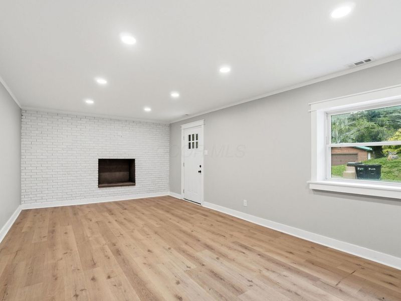 311 N Park Drive , Baltimore, OH 43105 Photo 5