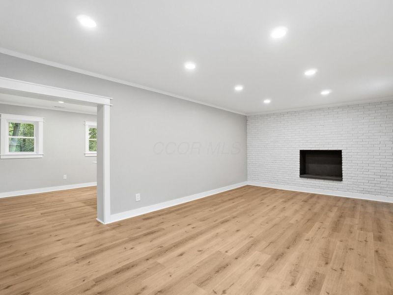311 N Park Drive , Baltimore, OH 43105 Photo 6