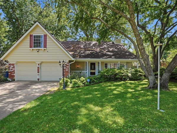 3776 E 82nd Court, Tulsa, OK 74137
