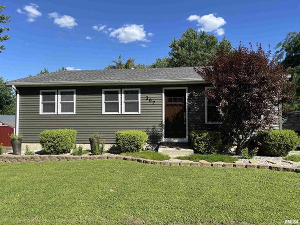 307 BITTERSWEET Street, Payson, IL 62360