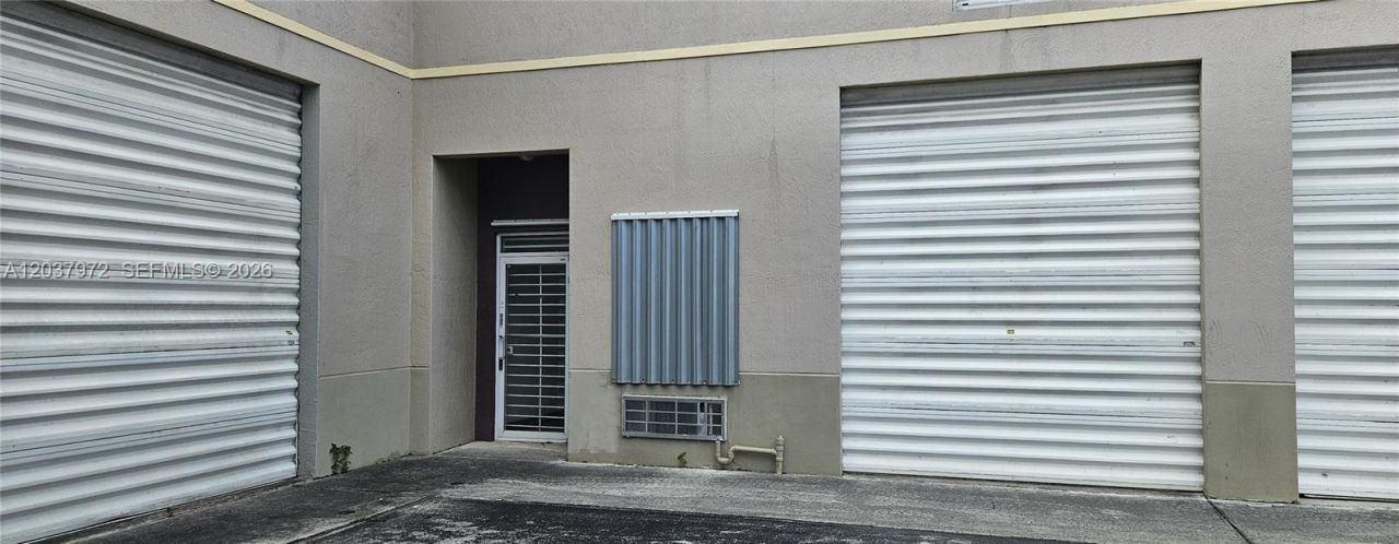 15075 SW 137th St , Unit 14, Miami, FL 33196 Photo