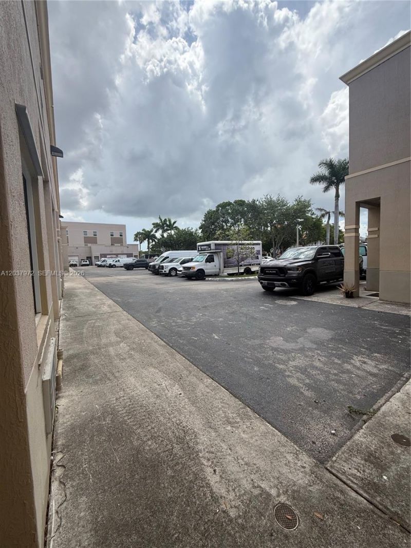 15075 SW 137th St , Unit 14, Miami, FL 33196 Photo
