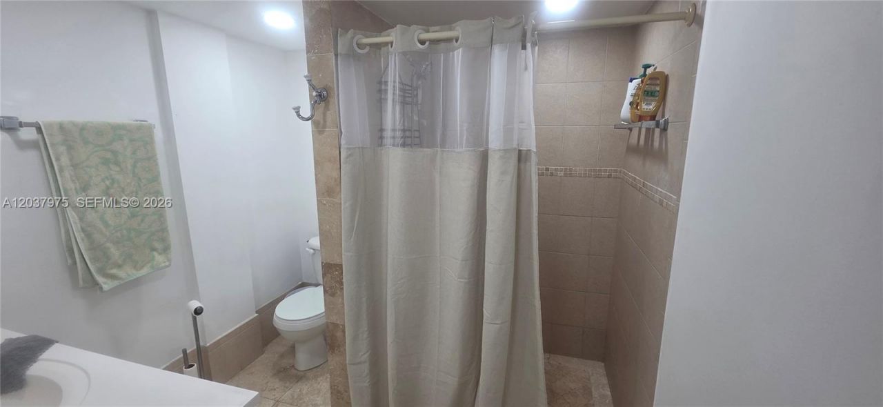 10000 NW 80th Ct, Unit 2149, Hialeah Gardens, FL 33016 Photo