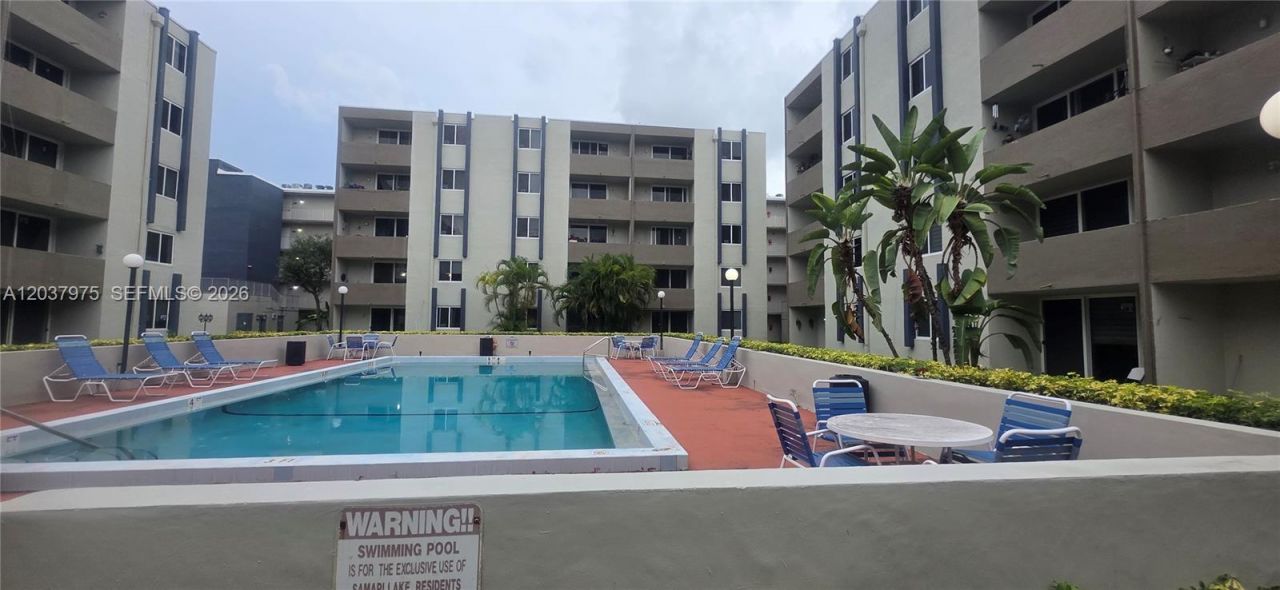 10000 NW 80th Ct, Unit 2149, Hialeah Gardens, FL 33016 Photo