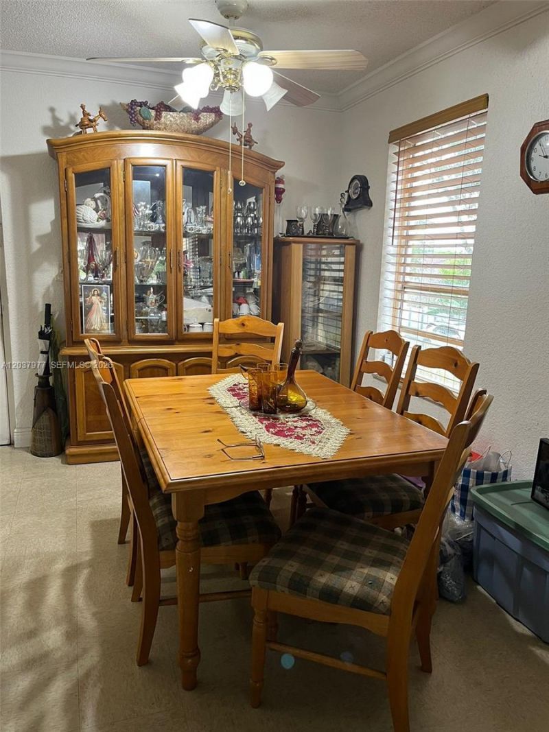 525 W 69th St , Unit 207, Hialeah, FL 33014 Photo