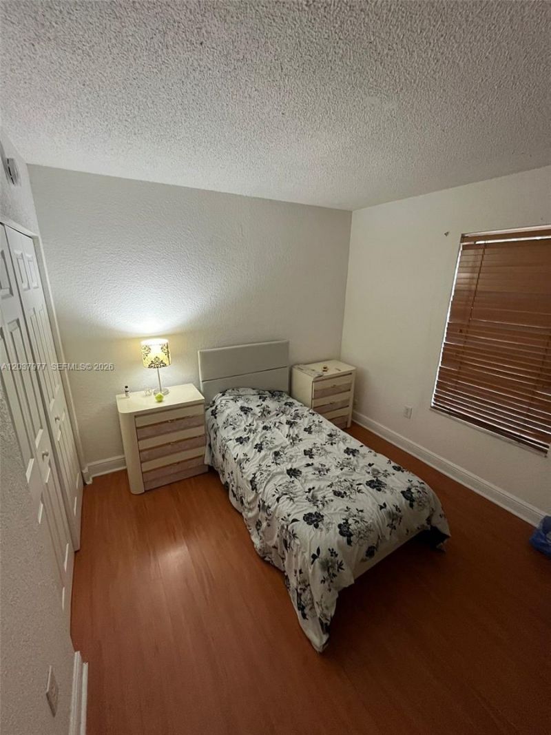 525 W 69th St , Unit 207, Hialeah, FL 33014 Photo