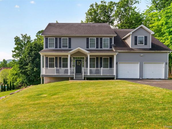 28 Ardmore Street , New Windsor, NY 12553