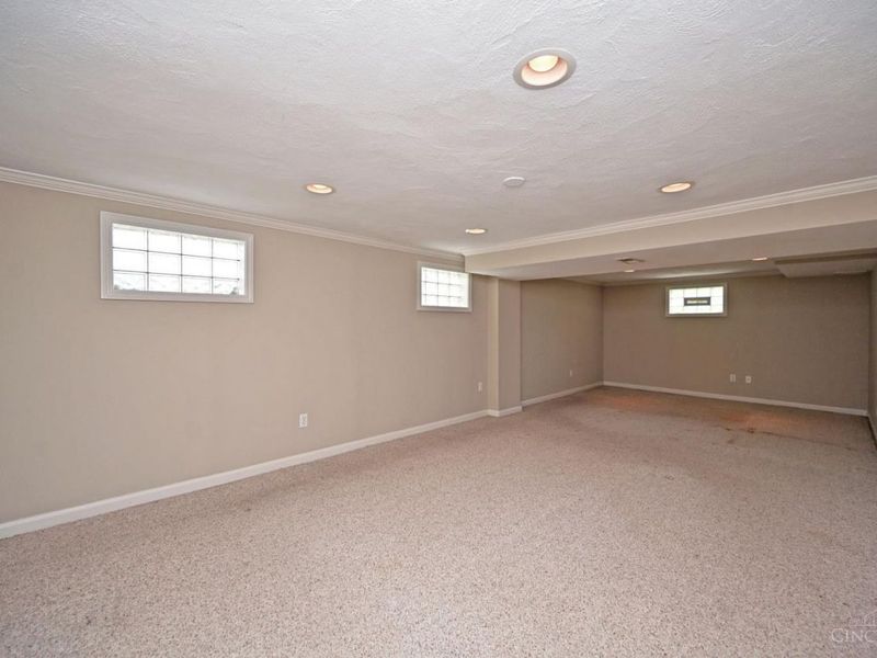 7311 Miami Hills Drive, Cincinnati, OH 45243 Photo 34
