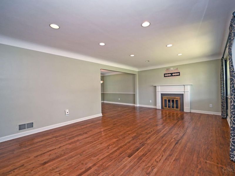 7311 Miami Hills Drive, Cincinnati, OH 45243 Photo 6