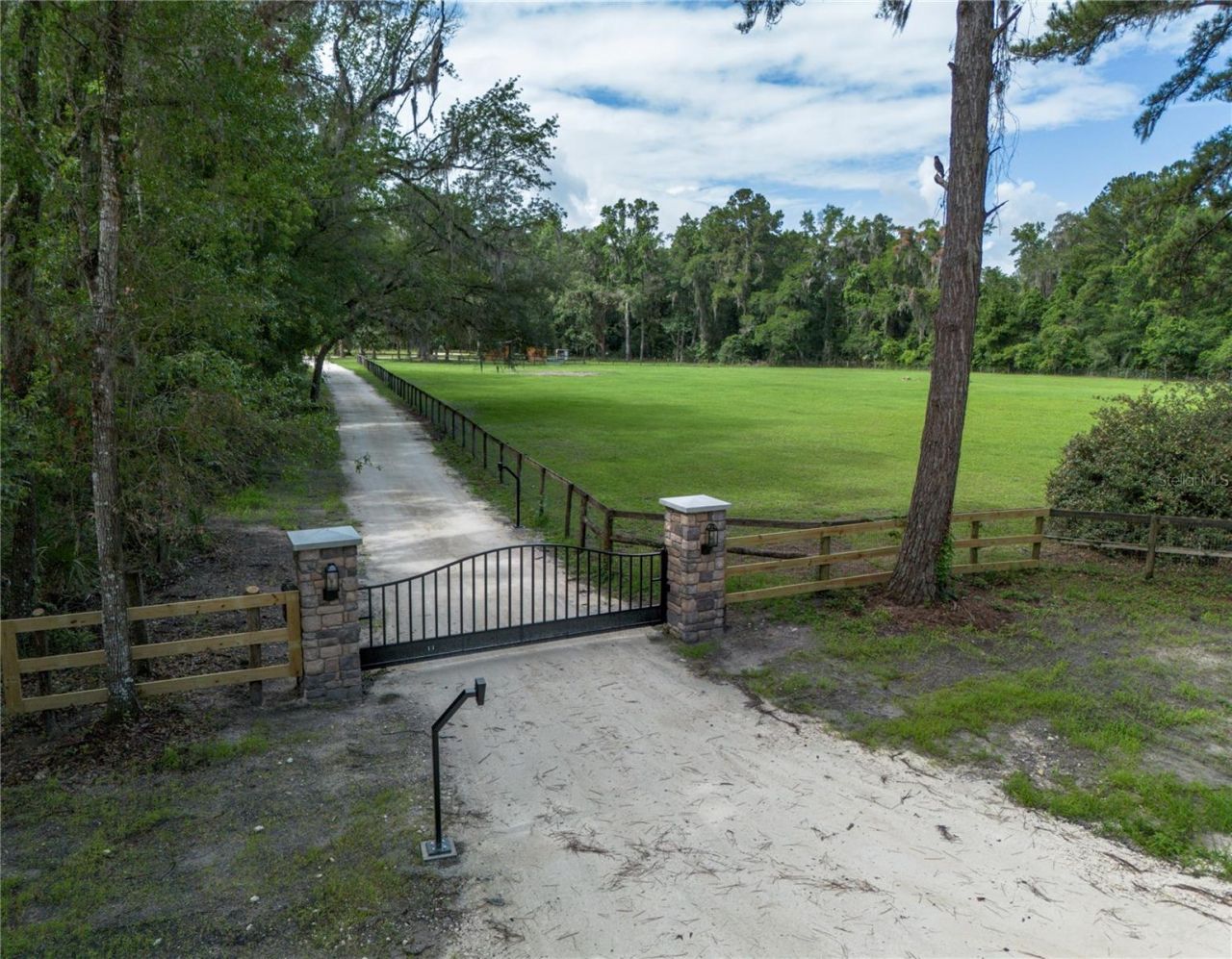 14810 NW 185 Street, Williston, FL 32696 Photo