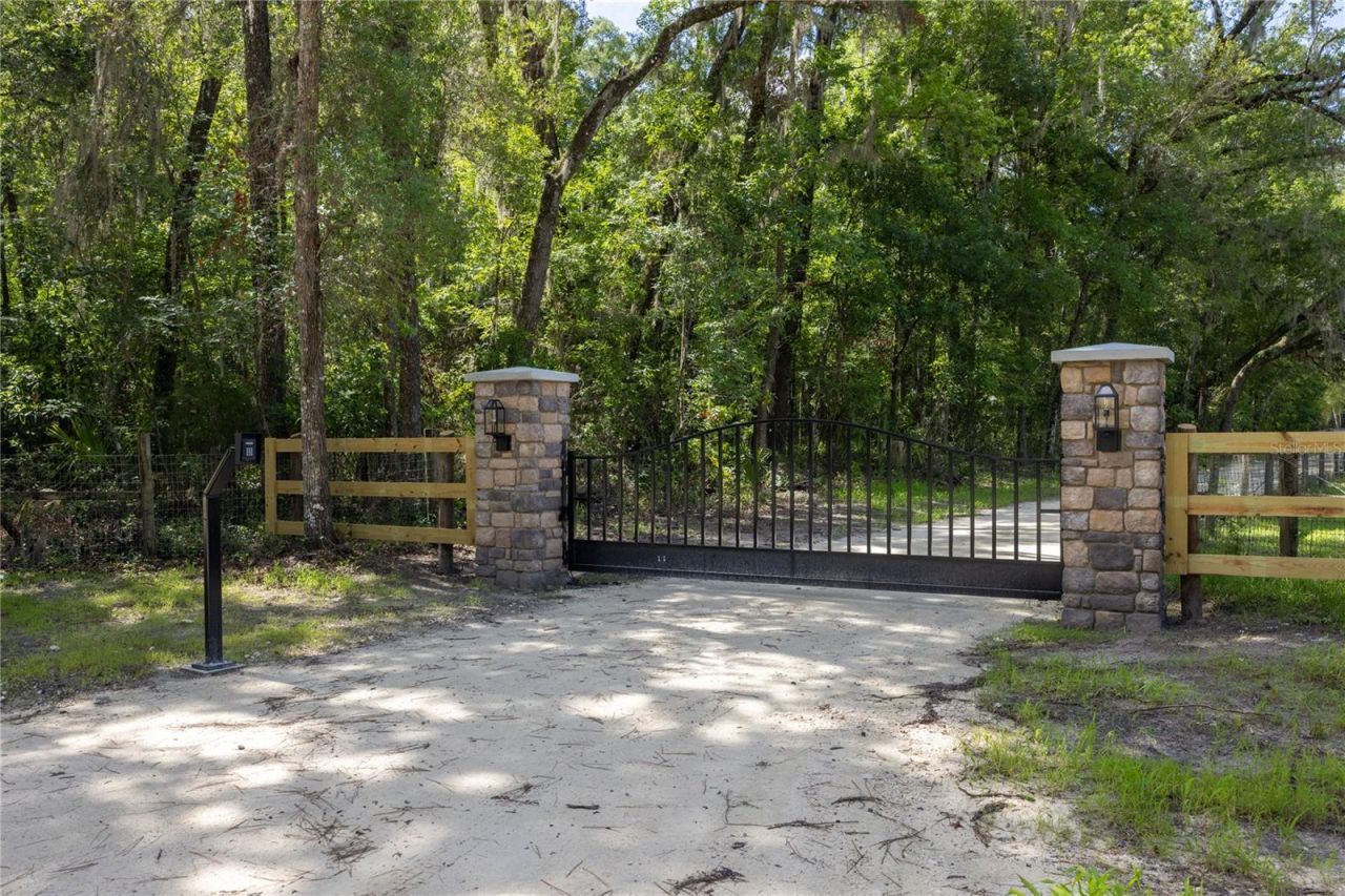 14810 NW 185 Street, Williston, FL 32696 Photo