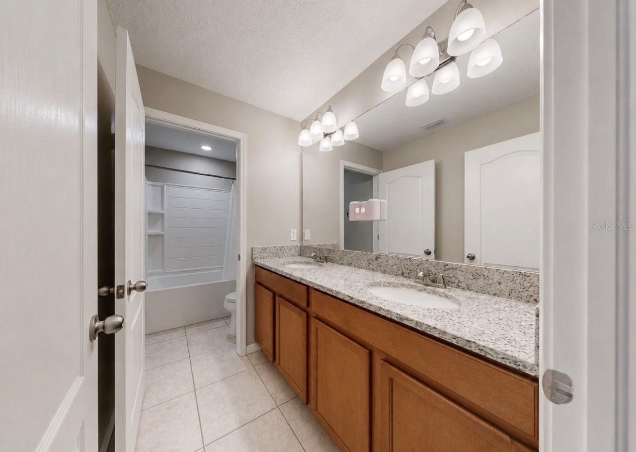 509 Powder View Drive, Ruskin, FL 33570 Photo