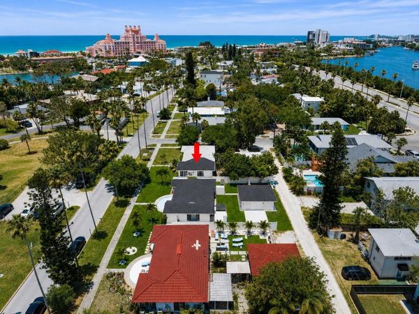 3219 E DEBAZAN AVENUE , ST PETE BEACH, FL 33706