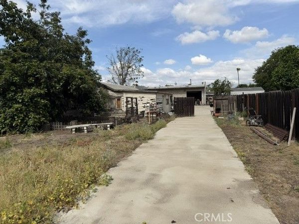 141 S Covina, La Puente, CA 91746