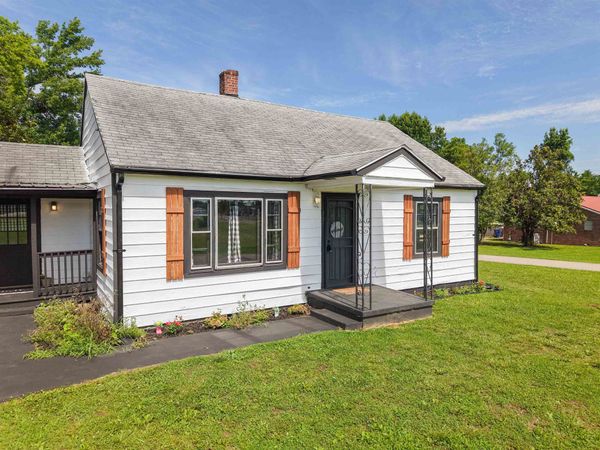 201 WALNUT ST, Adamsville, TN 38310