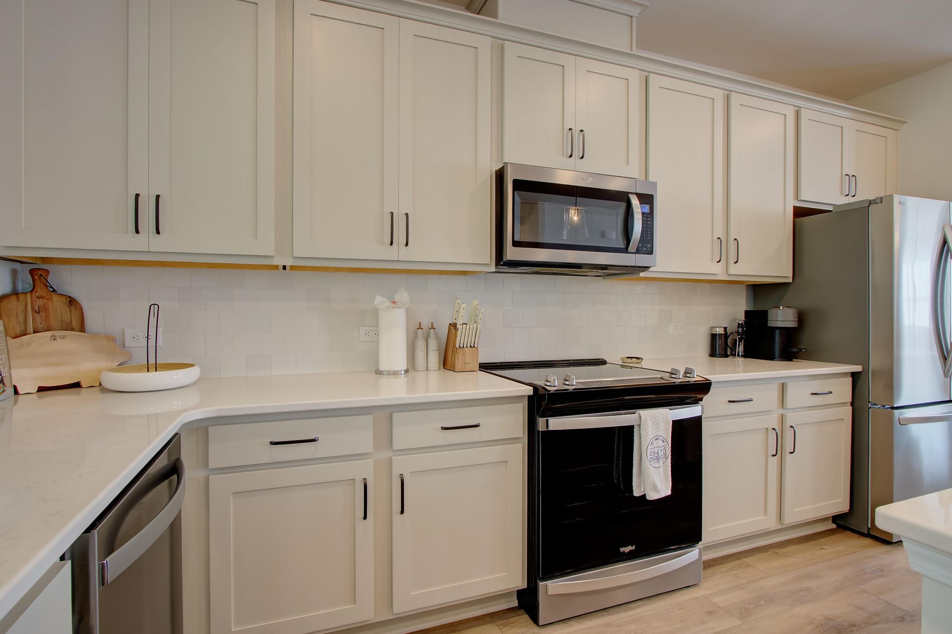 5208 New Palm Court Photo 6