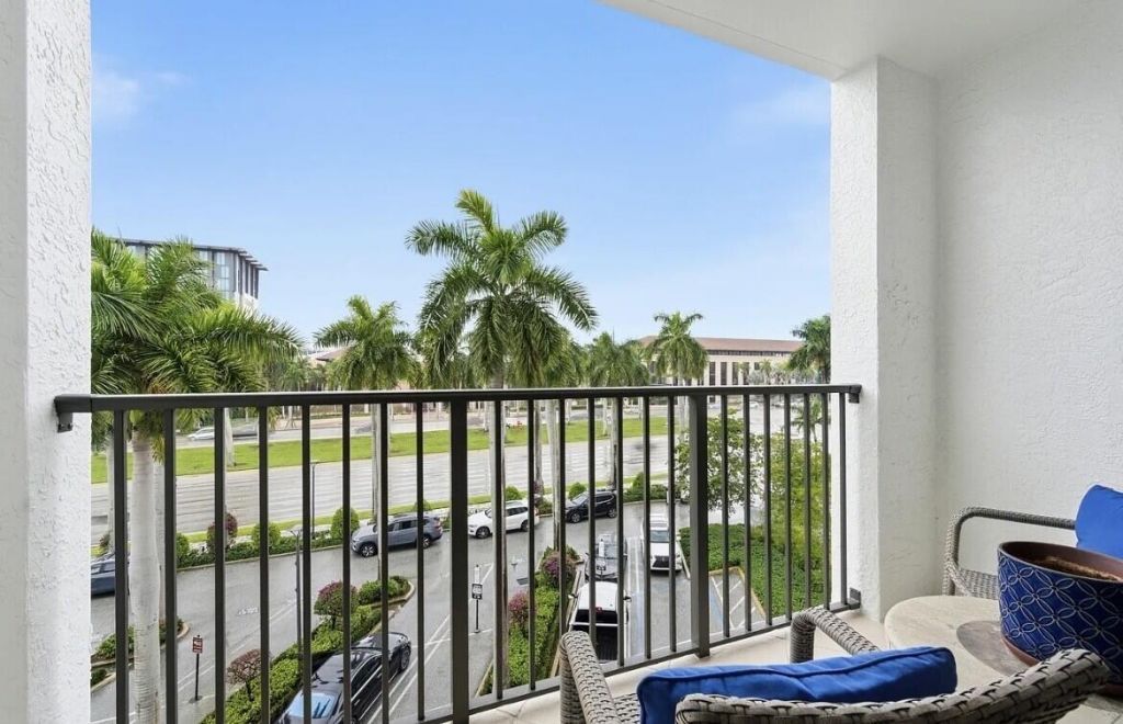 651 Okeechobee Boulevard, Unit 309, West Palm Beach, FL 33401 Photo