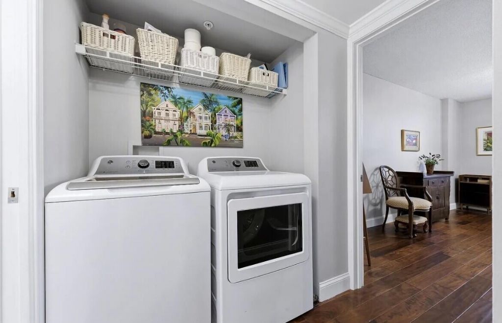651 Okeechobee Boulevard, Unit 309, West Palm Beach, FL 33401 Photo