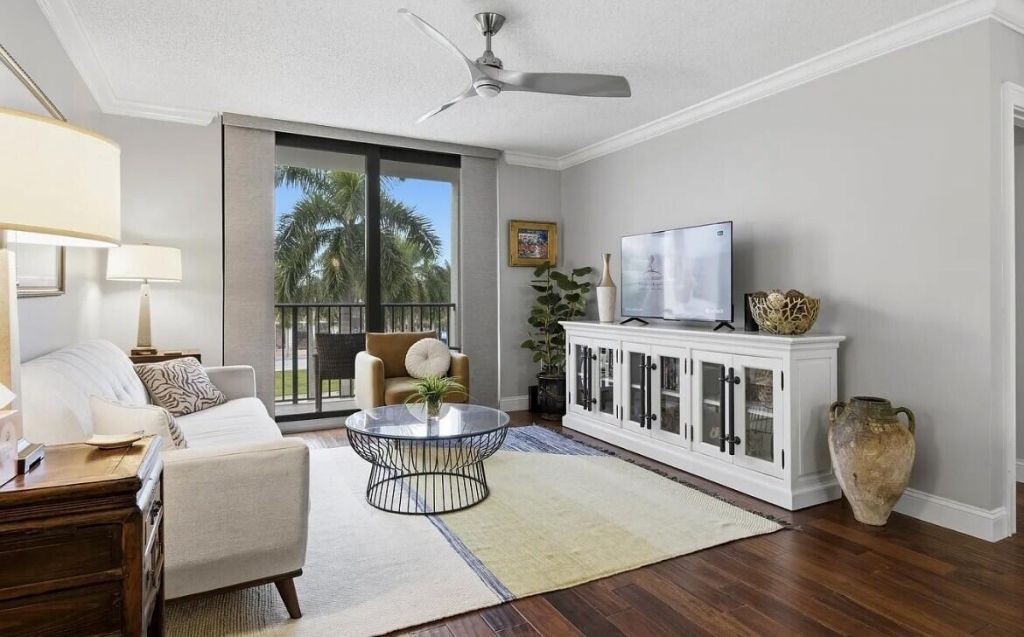 651 Okeechobee Boulevard, Unit 309, West Palm Beach, FL 33401 Photo