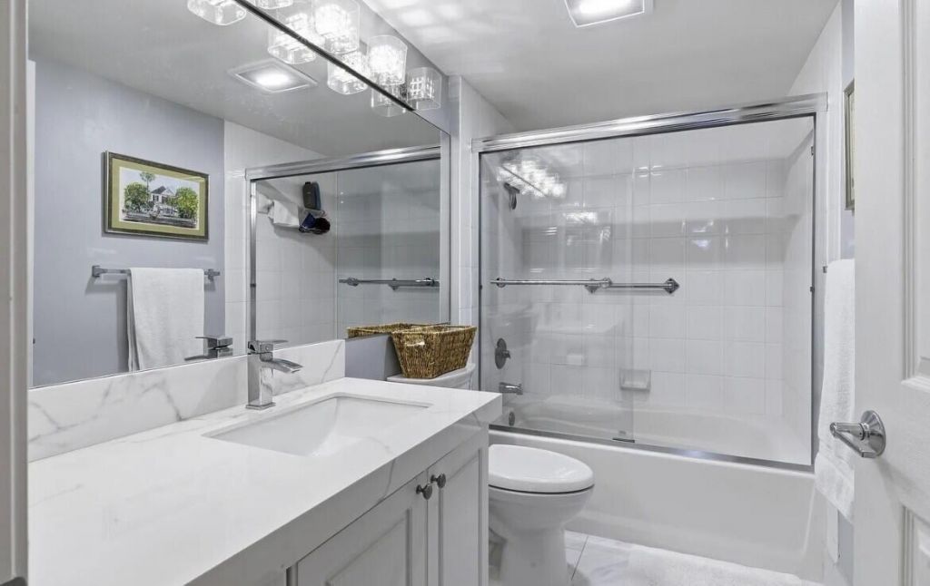 651 Okeechobee Boulevard, Unit 309, West Palm Beach, FL 33401 Photo
