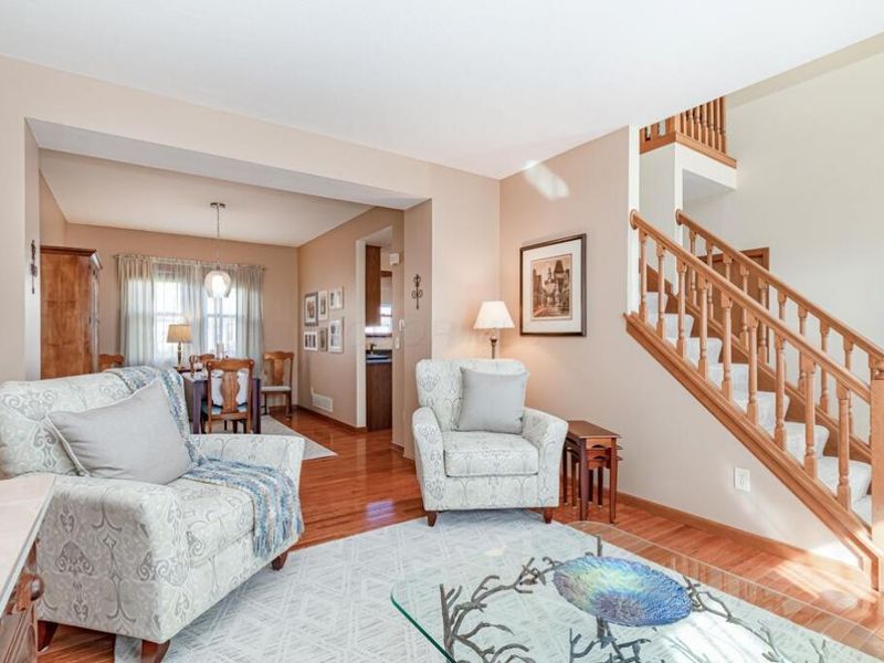 3766 Pleasantbrook Drive , Hilliard, OH 43026 Photo 5