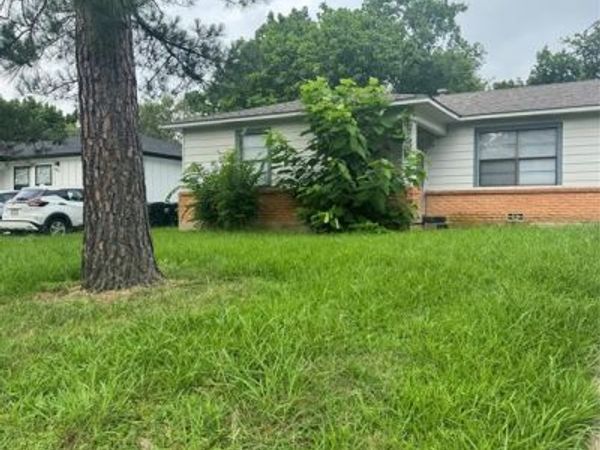 6006 Sayle Street, Greenville, TX 75402