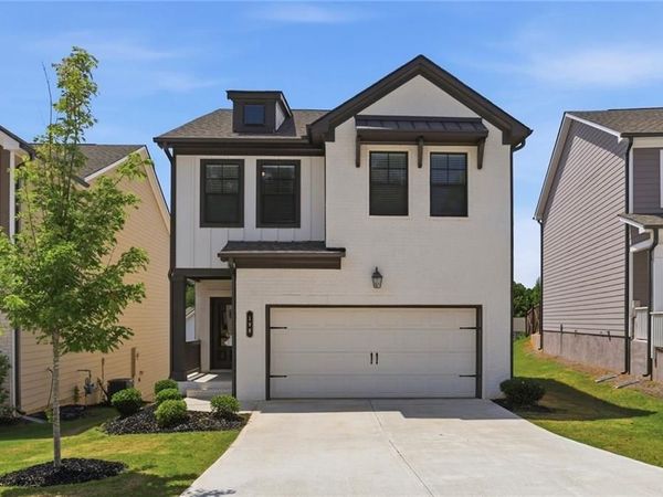 198 Station Overlook Drive, Auburn, GA 30011