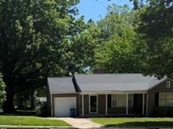 6701 Roe Avenue, Prairie Village, KS 66208