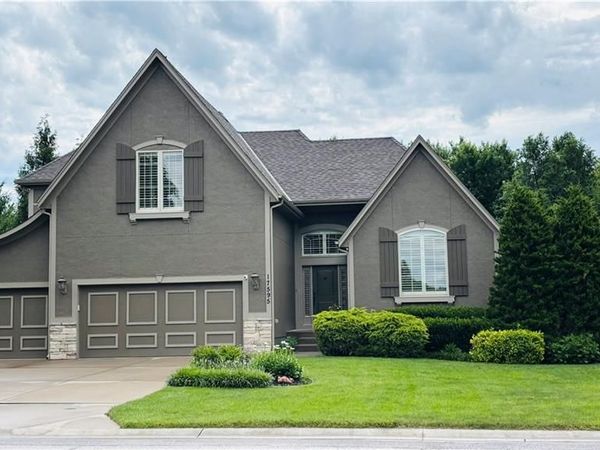 17595 S Brockway Street, Olathe, KS 66062