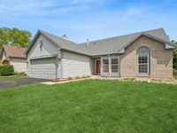 192 Heritage Trail, Hainesville, IL 60030 primary photo