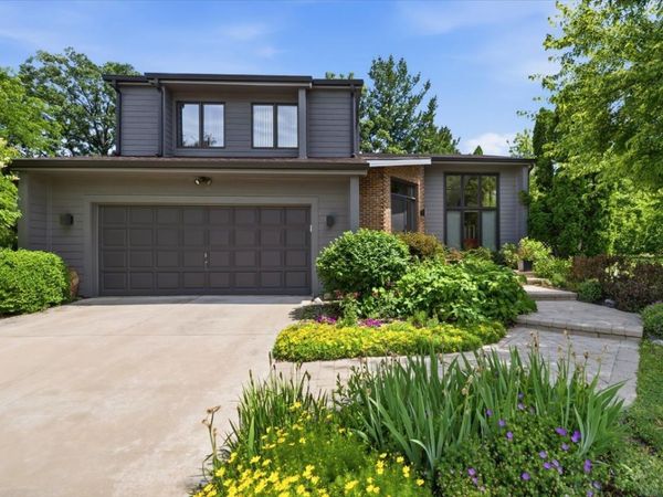 1755 S Wiesbrook Road , Wheaton, IL 60189