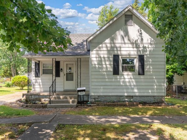 313 N 9th Street , Herrin, IL 62948