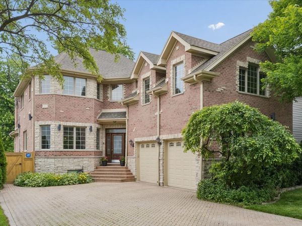 5054 W Berwyn Avenue , Chicago, IL 60630
