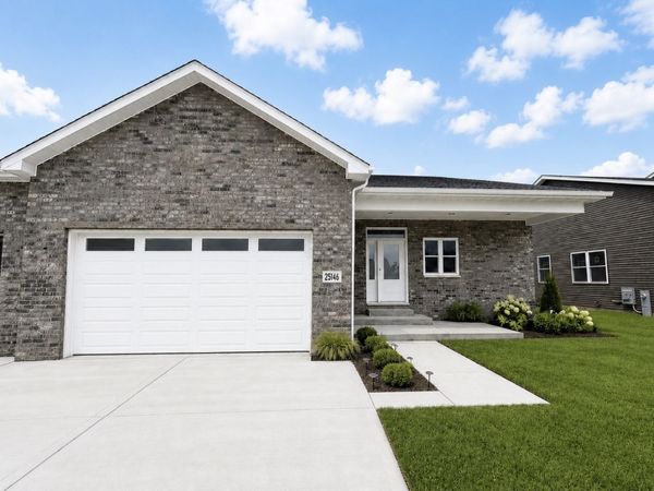 25146 S Westwind Drive , Channahon, IL 60410